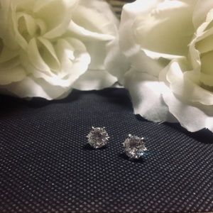 6 Prong Solitaire Diamond Studs with push-back